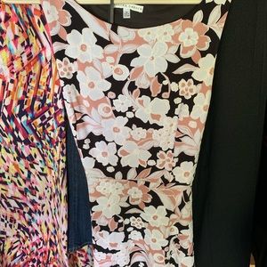 Midi flowered sleeveless dress